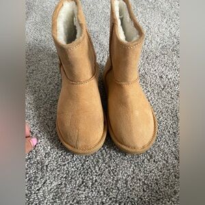 Girls  old navy boots, size 7